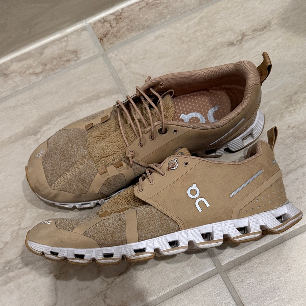 On Running Womens Beige Sneakers